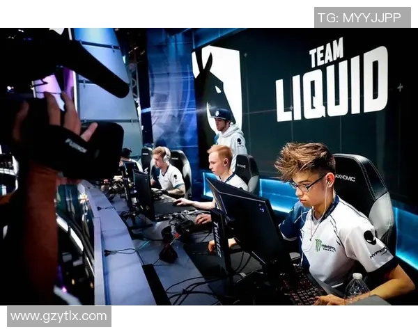 CSGO战术解析：深入探讨JDG战队的盯防策略与执行技巧
